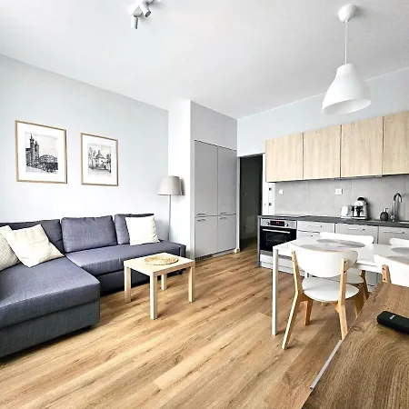 Apartment 1a *